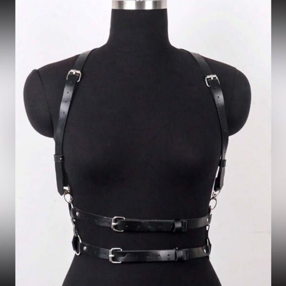 PU Leather Suspender Circle Buckle Harness Belt - Picture 4 of 10